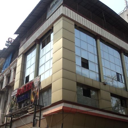Girija Payyade Hotel Kalyān Esterno foto