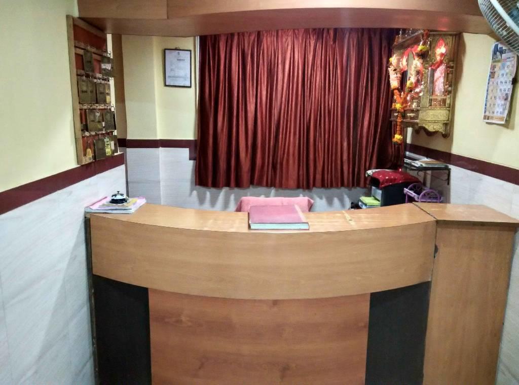 Girija Payyade Hotel Kalyān Esterno foto