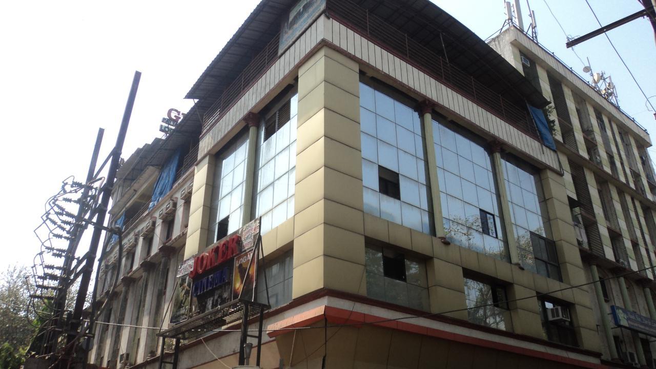 Girija Payyade Hotel Kalyān Esterno foto