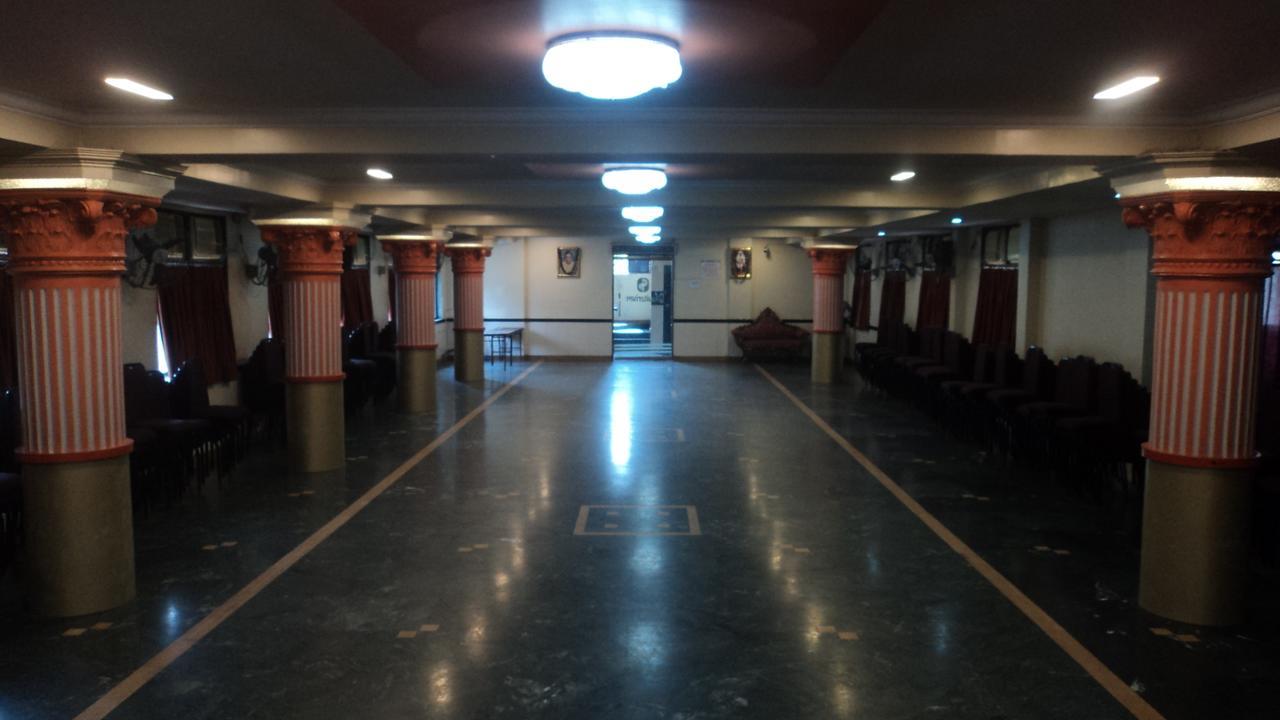 Girija Payyade Hotel Kalyān Esterno foto